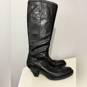 Born Women’s leather upper knee high black boots, size 7, short heels